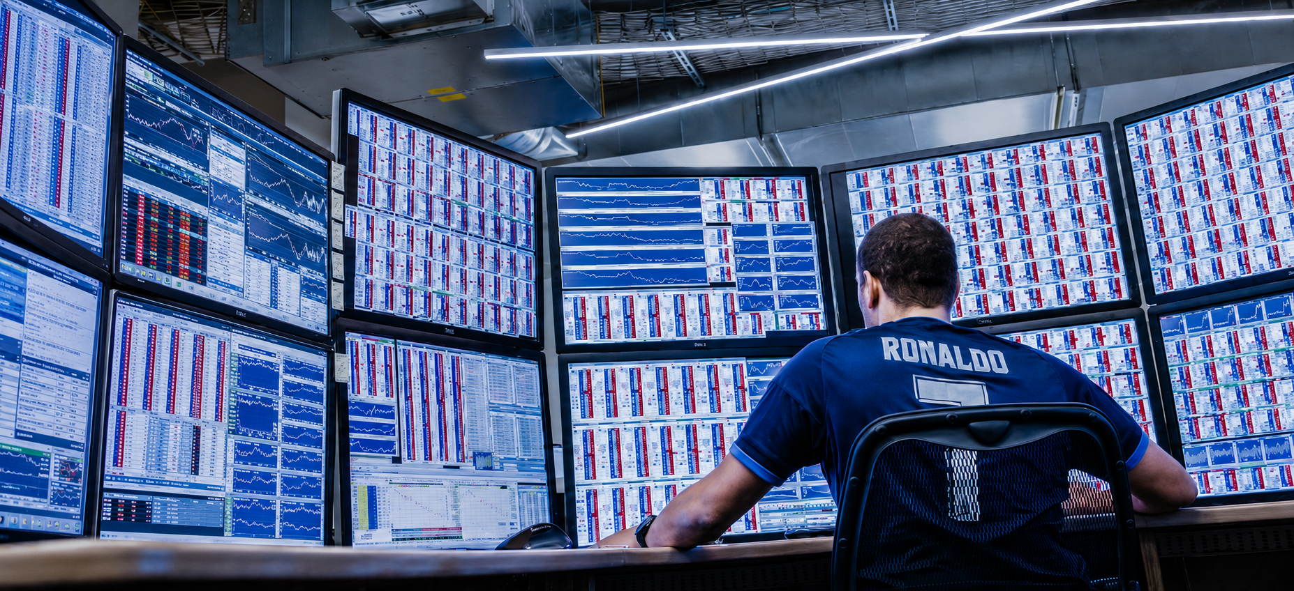 Jacob Reinhart at the trading desk, DV Trading